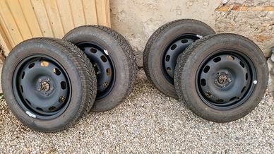 cerchi con gomme invernali per Polo 6 