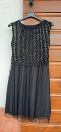Vestito nero con pailettes