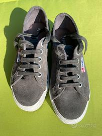 Superga nabuk grigio
