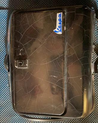 Vespa - bauletto portaoggetti retroscudo