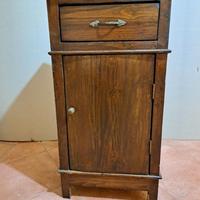 Mobiletto arte povera