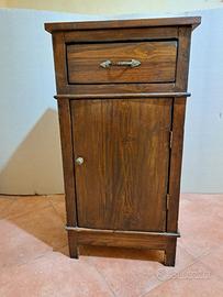 Mobiletto arte povera