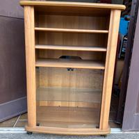 Mobile con rotelle per tv