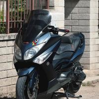 Yamaha tmax