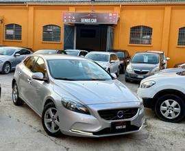 Volvo V40 D2 1.6 Summum
