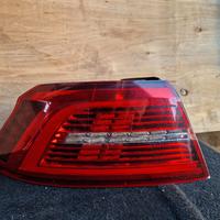 Volkswagen Passat B8 2015-2019 Fanale sx berlina 