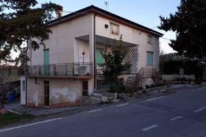 Rustico / Casale di 700 m² con più di 5 locali a C