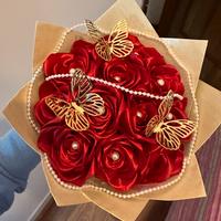 Bouquet di rose eterne rosse