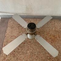 Ventilatore a soffitto con luce