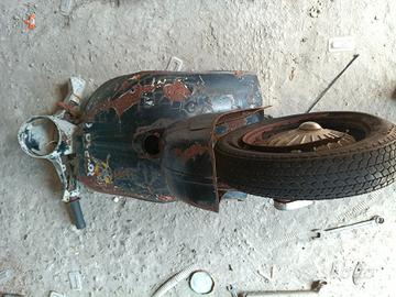 manubrio forcella mozzo scudo vespa primavera 125