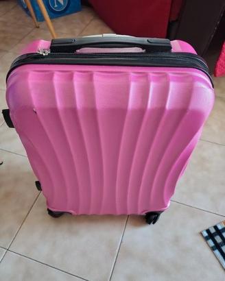 Valigia R. Leone rigida rosa 55 cm – usata