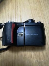Nikon Coolpix 4500 (2002)