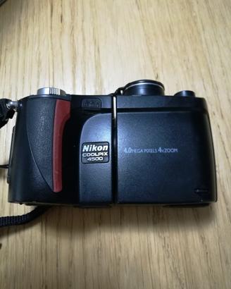 Nikon Coolpix 4500 (2002)