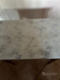 Tavolino in arte povera