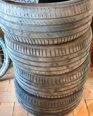 Treno Gomme Michelin Primacy 225 50 17