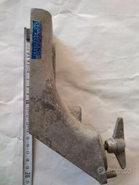 VIGANÒ supporto in alluminio forse  vespa d'epoca