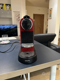 Macchina caffè Nespresso CitiZ Krups rossa