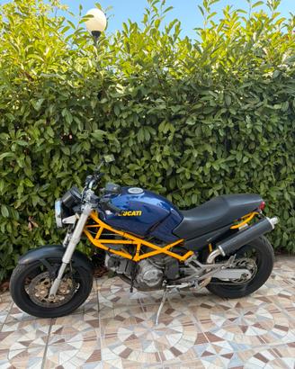 Ducati Monster 600
