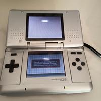 Nintendo DS grigio