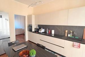 Trilocale ristrutturato con box - centro Alpignano