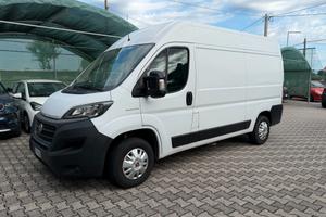 Fiat Ducato 33 140CV con gancio traino