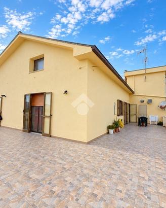 4 LOCALI A POZZILLI