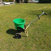 carrello spandiconcime