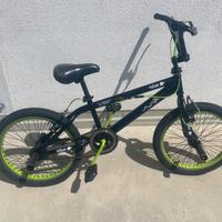 BMX by Alessandro Barbero