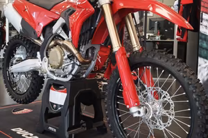 Ducati 450 Desmo MX RED