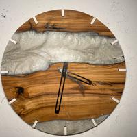 Orologio legno e resina