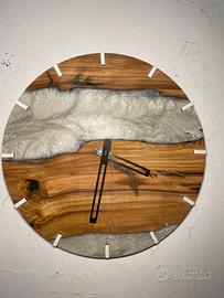 Orologio legno e resina