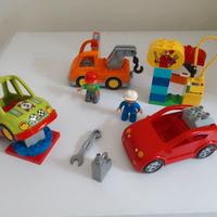 Lego Duplo carro attrezzi con officina