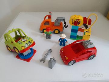 Lego Duplo carro attrezzi con officina