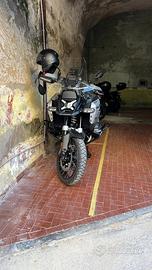 Bmw gs 1300 adventure