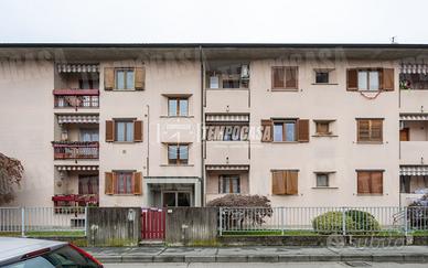 4 LOCALI IN ZONA MOLINO VECCHIO A GORGONZOLA