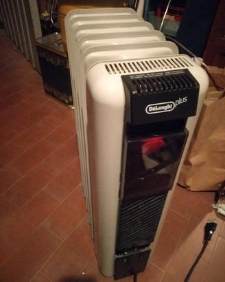 termoradiatore elettrico ad olio De Longhi 
