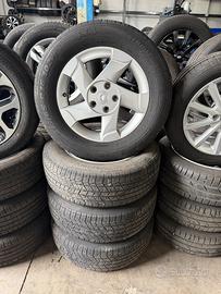 Cerchi Dacia Duster + gomme 215/65R16