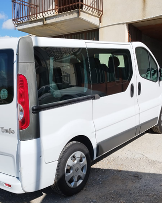 Renault Trafic 9 posti
