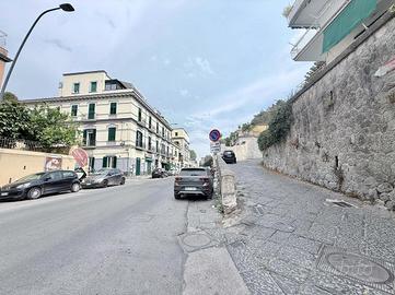 MONOLOCALE A NAPOLI