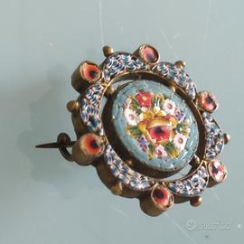 Spilla vintage italiana. Micromosaico di  vetro