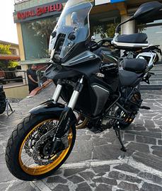 Qj Motor SRT 700 SX M.Y. 25 TRIS VALIGIE