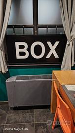 insegna box