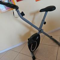 cyclette pieghevole 