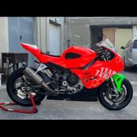 BMW s1000rr serie M 2021 pronto pista