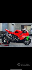 BMW s1000rr serie M 2021 pronto pista