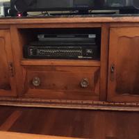 mobile credenza tv