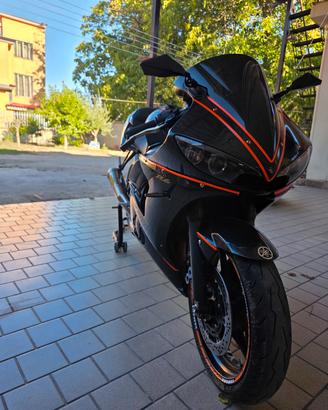 Yamaha R6 2004