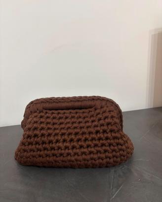 Pochette in filato