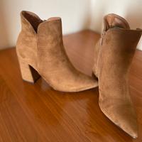 Scarpe e borsa abbinate