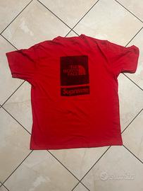 The North Face X Supreme t-shirt rossa